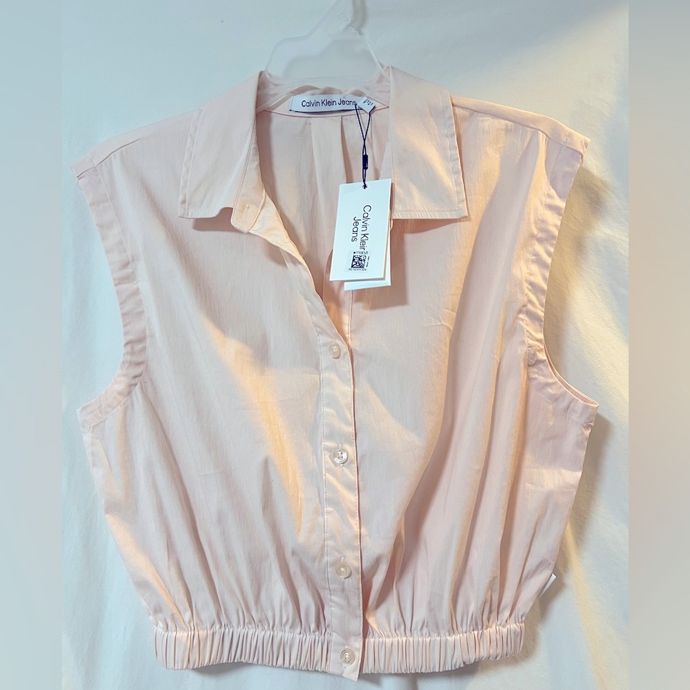 Calvin Klein light pink sleeveless shirt- size S